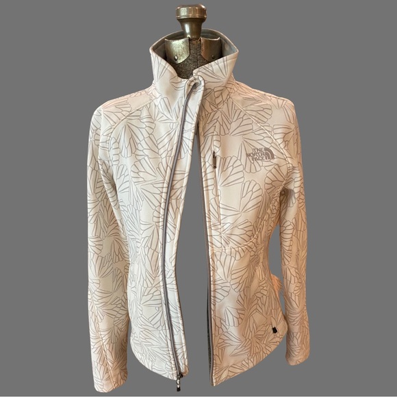 The North Face Apex Bionic shell. EUC - Picture 4 of 7